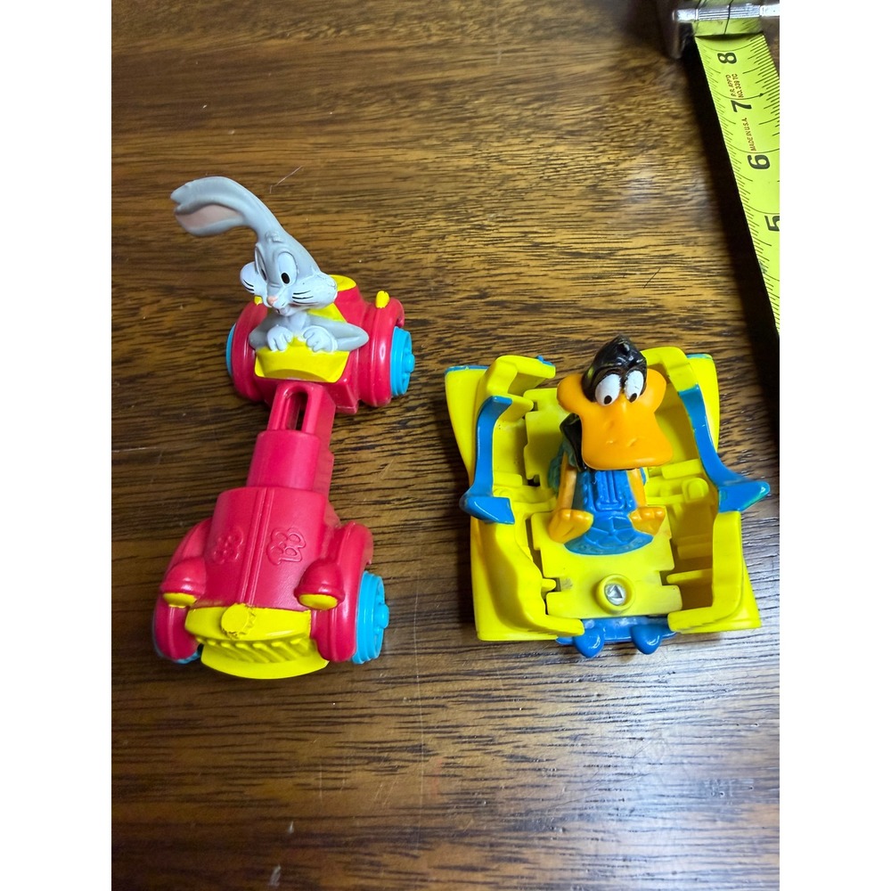 Vintage 1992 Warner Bros Looney Tunes Bugs Bunny Daffy Duck Toy Cars Set of 2